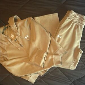 Under Armour Women's Beige Tracksuit Set